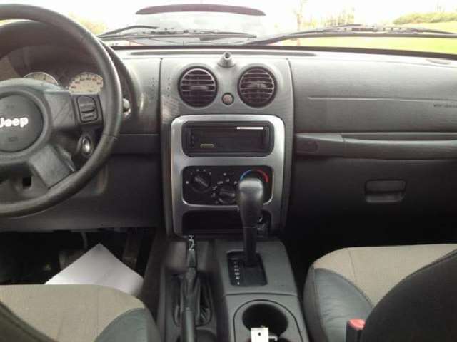 2004 Jeep Liberty 4dr Sport 4WD SUV